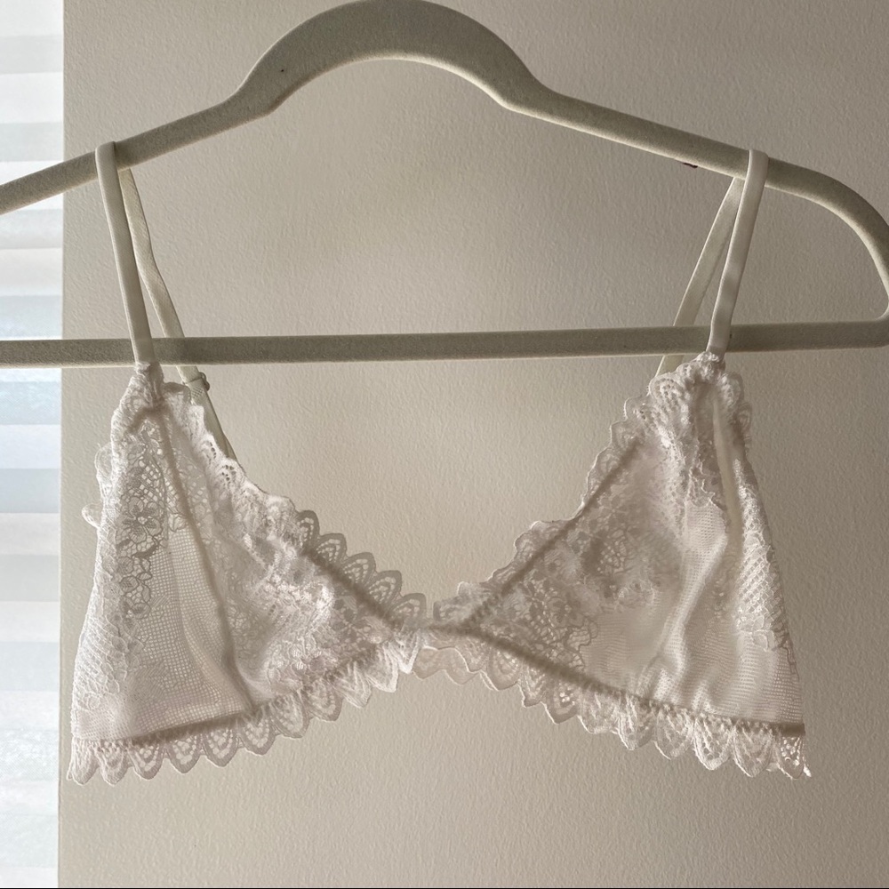 White lace bralette